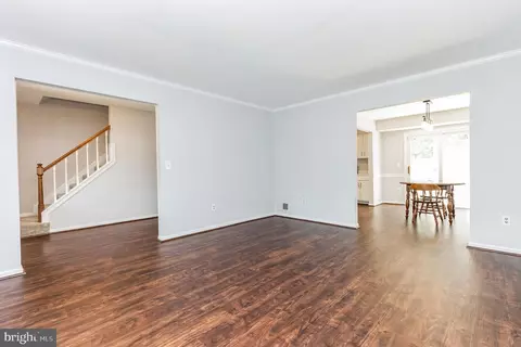 115 Peyton Rd, Sterling, VA 20165 photo 3