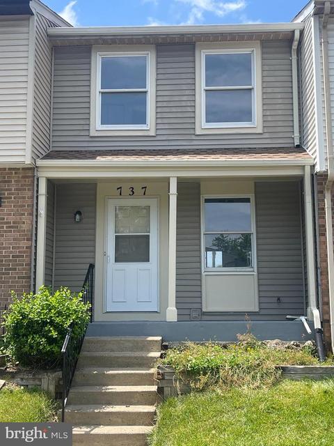 737 Brethour Ct, Sterling, VA 20164