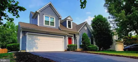 43038 Weatherwood Dr, Ashburn, VA 20147