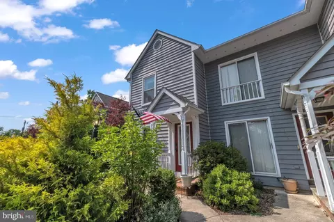 107 W O St, Purcellville, VA 20132
