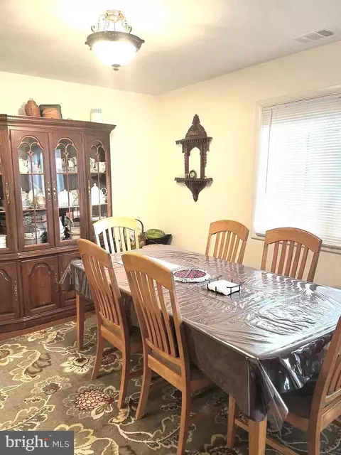 123 Willow Pl, Sterling, VA 20164 photo 12