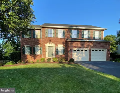 20543 Courier Ridge Pl, Ashburn, VA 20147