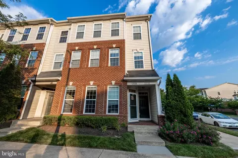 19328 Diamond Lake Dr, Leesburg, VA 20176