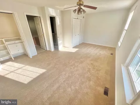 20970 Strawrick Ter, Ashburn, VA 20147 photo 11
