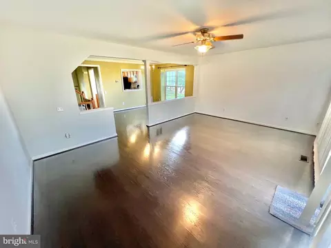 20970 Strawrick Ter, Ashburn, VA 20147 photo 5