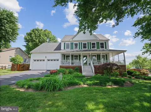 301 Lounsbury Ct NE, Leesburg, VA 20176