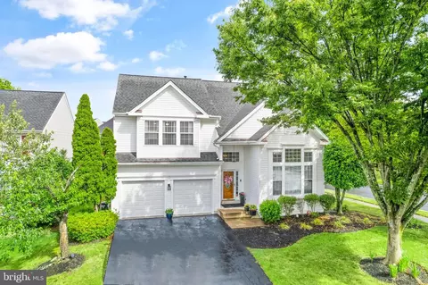 46571 Hollymead Pl, Sterling, VA 20165