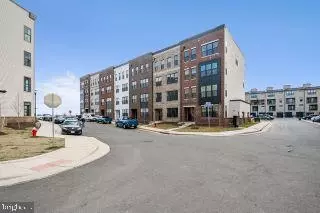 43482 Danville Ter, Ashburn, VA 20148