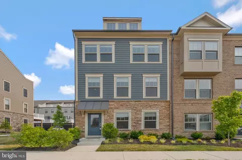 1022 Cantina Ter SE, Leesburg, VA 20175