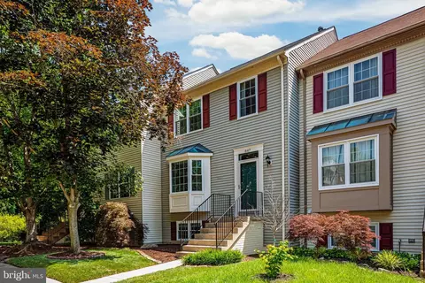 847 Tall Oaks Sq SE, Leesburg, VA 20175