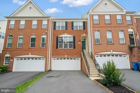 20124 Prairie Dunes Ter, Ashburn, VA 20147