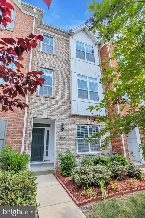23084 Weybridge Sq, Broadlands, VA 20148