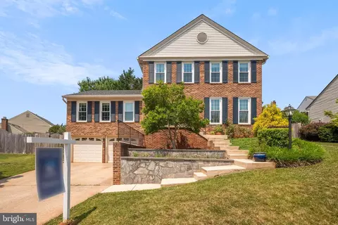 119 Country Rd, Sterling, VA 20165