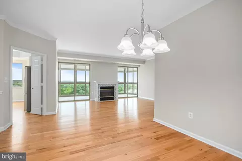19355 Cypress Ridge Ter #611, Leesburg, VA 20176