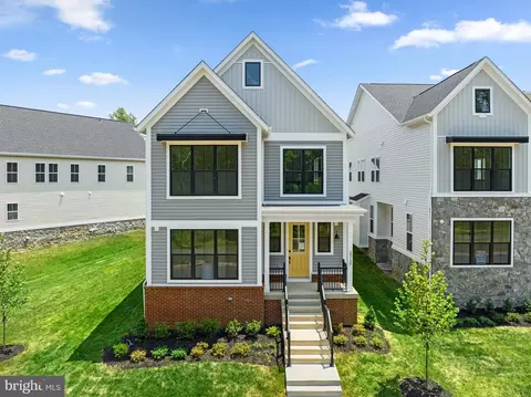 23139 Glenwood Heights Cir, Brambleton, VA 20148