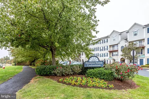 21850 Elkins Ter #302, Sterling, VA 20166