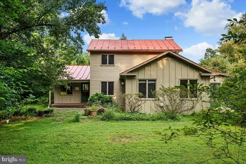 37248 Bolyn Rd, Purcellville, VA 20132