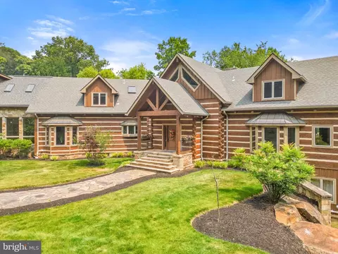12904 Sagle Rd, Hillsboro, VA 20132