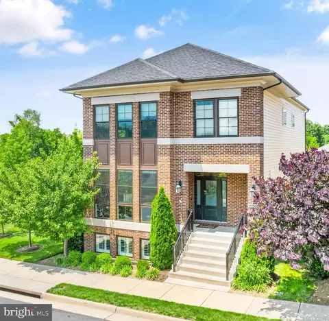 44500 Yarmouth Dr, Ashburn, VA 20147