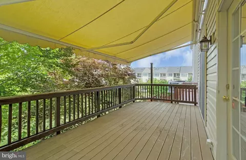 25890 Commons Sq, Chantilly, VA 20152 photo 25