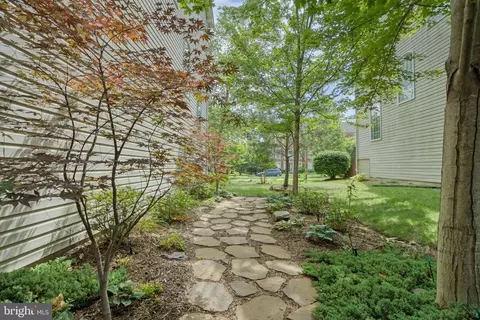 25890 Commons Sq, Chantilly, VA 20152 photo 69