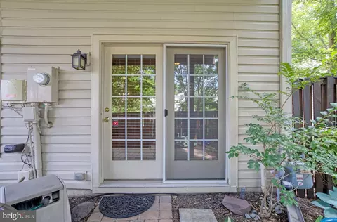 25890 Commons Sq, Chantilly, VA 20152 photo 63