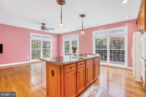 25890 Commons Sq, Chantilly, VA 20152 photo 19