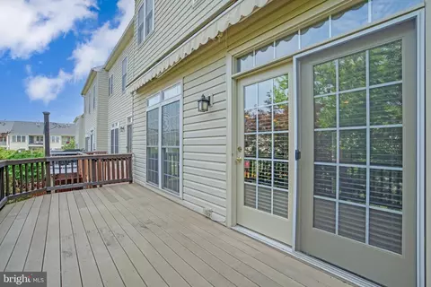 25890 Commons Sq, Chantilly, VA 20152 photo 22