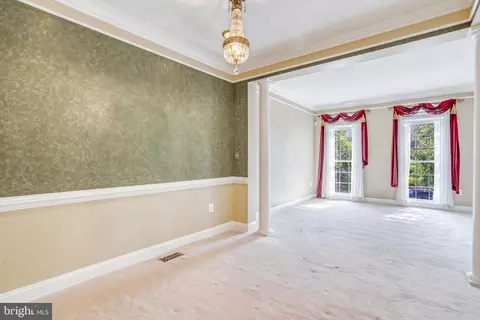 25890 Commons Sq, Chantilly, VA 20152 photo 10