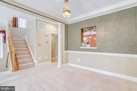 25890 Commons Sq, Chantilly, VA 20152 photo 9