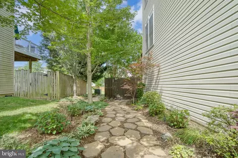 25890 Commons Sq, Chantilly, VA 20152 photo 70
