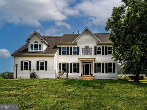 18748 Harmony Church Rd, Leesburg, VA 20175