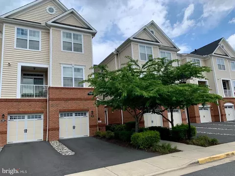 23297 Southdown Manor Ter #111, Ashburn, VA 20148