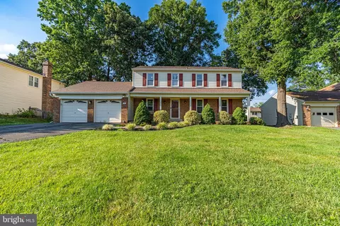 13 Butternut Way, Sterling, VA 20164