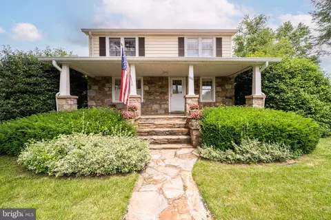 608 Martin Ave, Middleburg, VA 20117