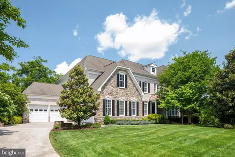18898 Shropshire Ct, Leesburg, VA 20176