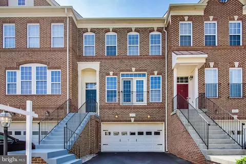 22045 Avonworth, Broadlands, VA 20148