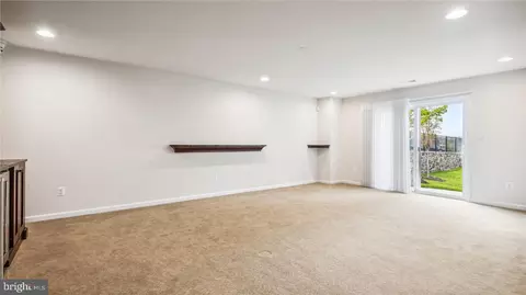 42740 Threadfin Ter, Ashburn, VA 20148 photo 35