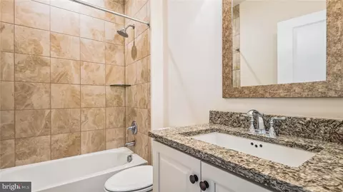 42740 Threadfin Ter, Ashburn, VA 20148 photo 17