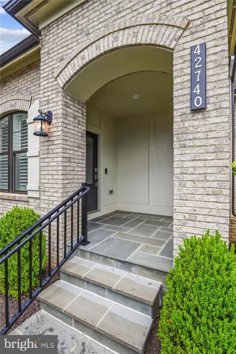 42740 Threadfin Ter, Ashburn, VA 20148 photo 3