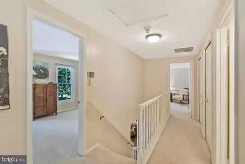 2 Clapham Ct, Sterling, VA 20165 photo 19