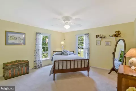 2 Clapham Ct, Sterling, VA 20165 photo 29