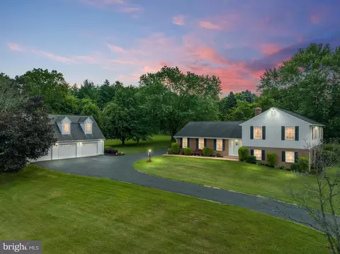 39227 Rodeffer Rd, Lovettsville, VA 20180