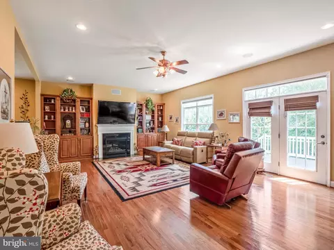 41857 Rawnsley Dr, Ashburn, VA 20148 photo 4