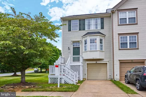239 Frazer Dr, Purcellville, VA 20132