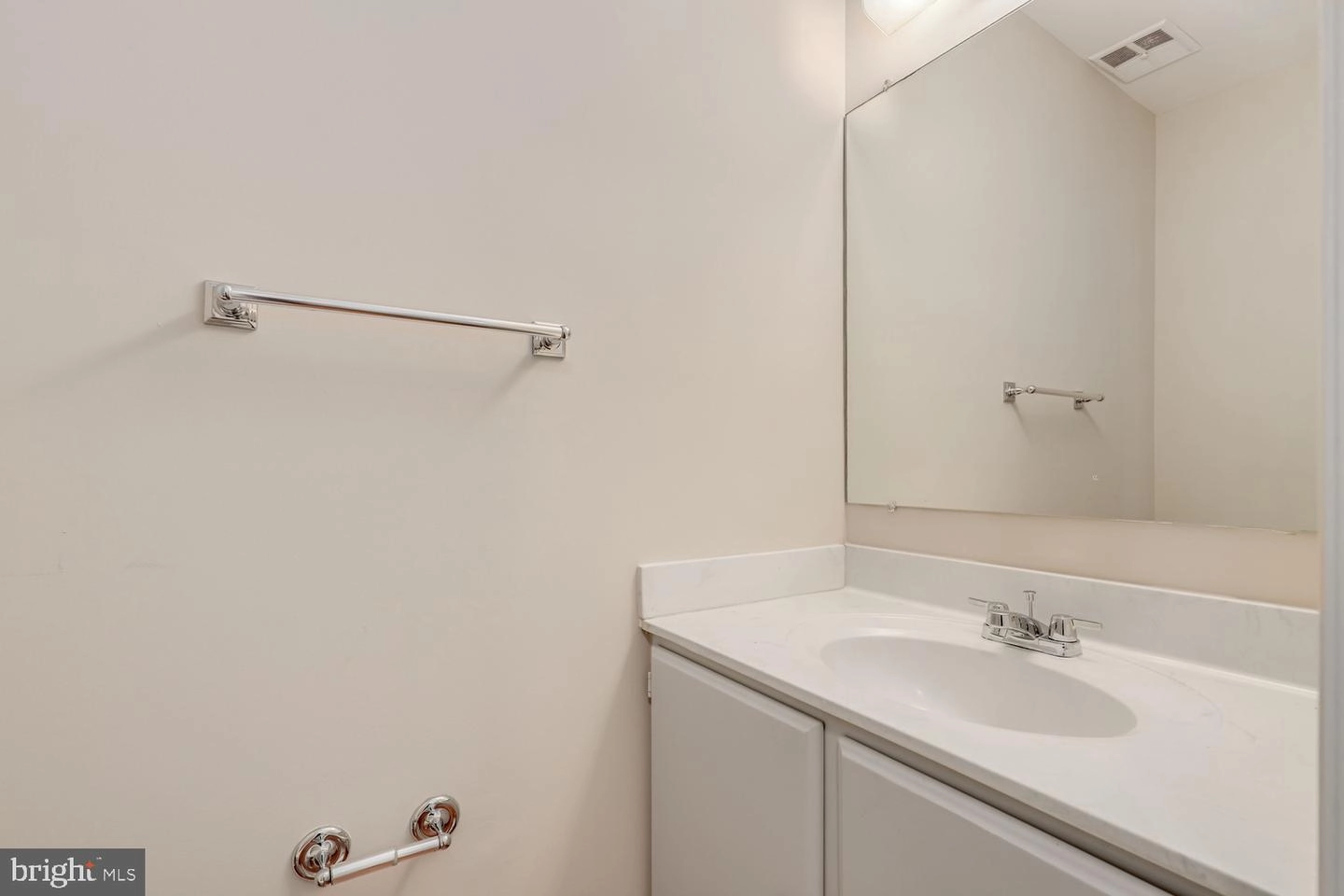 7 Millard Ct, Sterling, VA 20165 photo 8