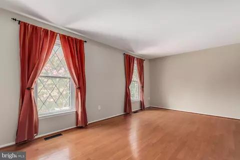 7 Millard Ct, Sterling, VA 20165 photo 13