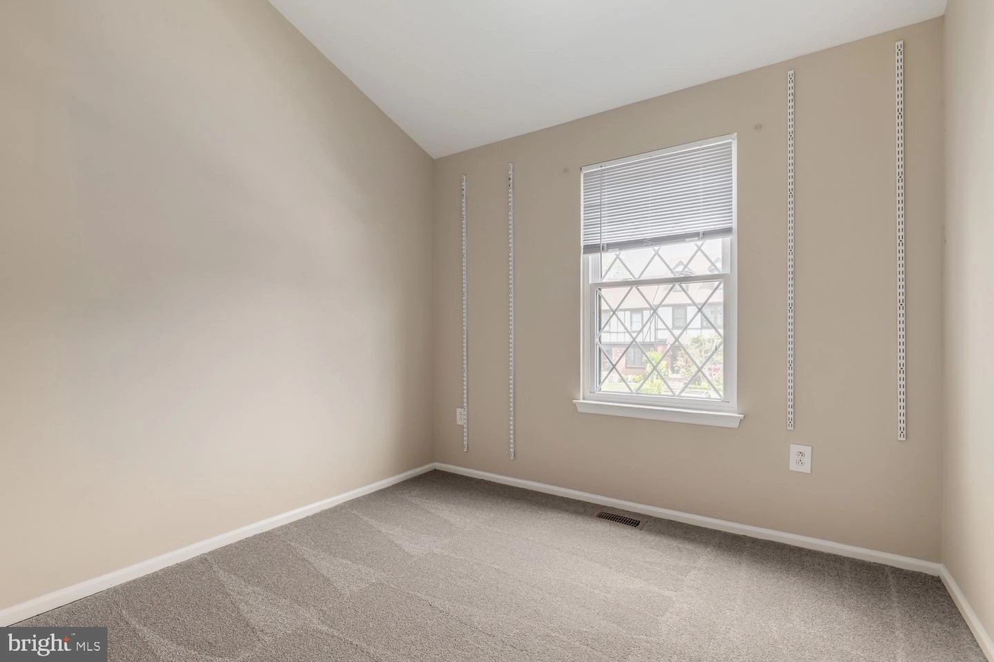 7 Millard Ct, Sterling, VA 20165 photo 19