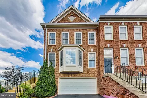 42708 Rolling Rock Sq, Chantilly, VA 20152