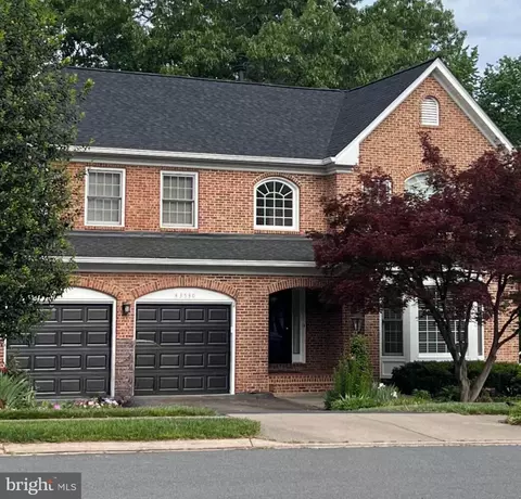 43530 Golden Meadow Cir, Ashburn, VA 20147